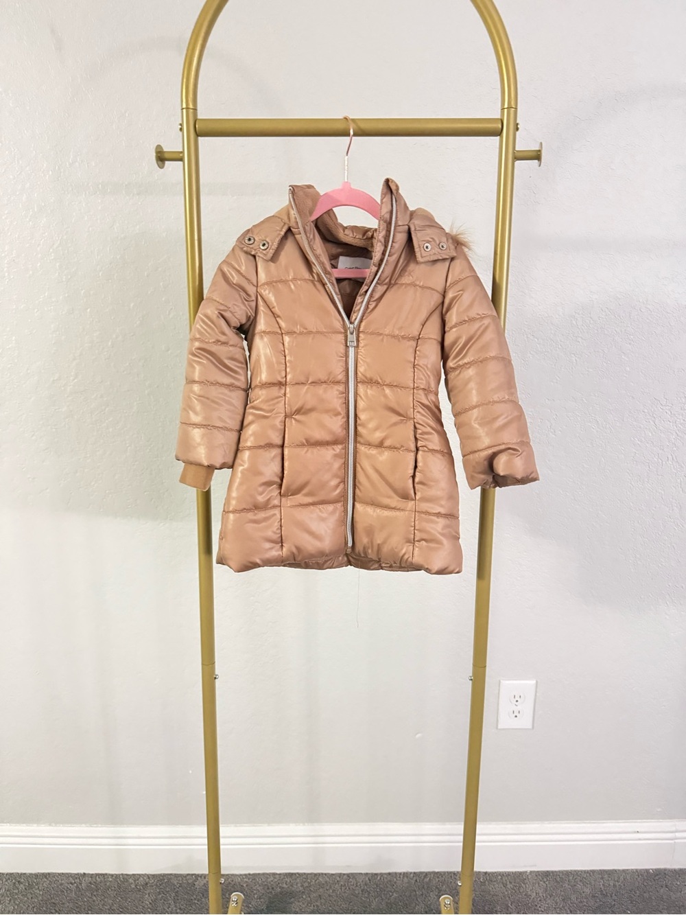 Calvin Klein Jeans Girls Toddler Puffer Coat Size 2T Pink Faux Fur Hood